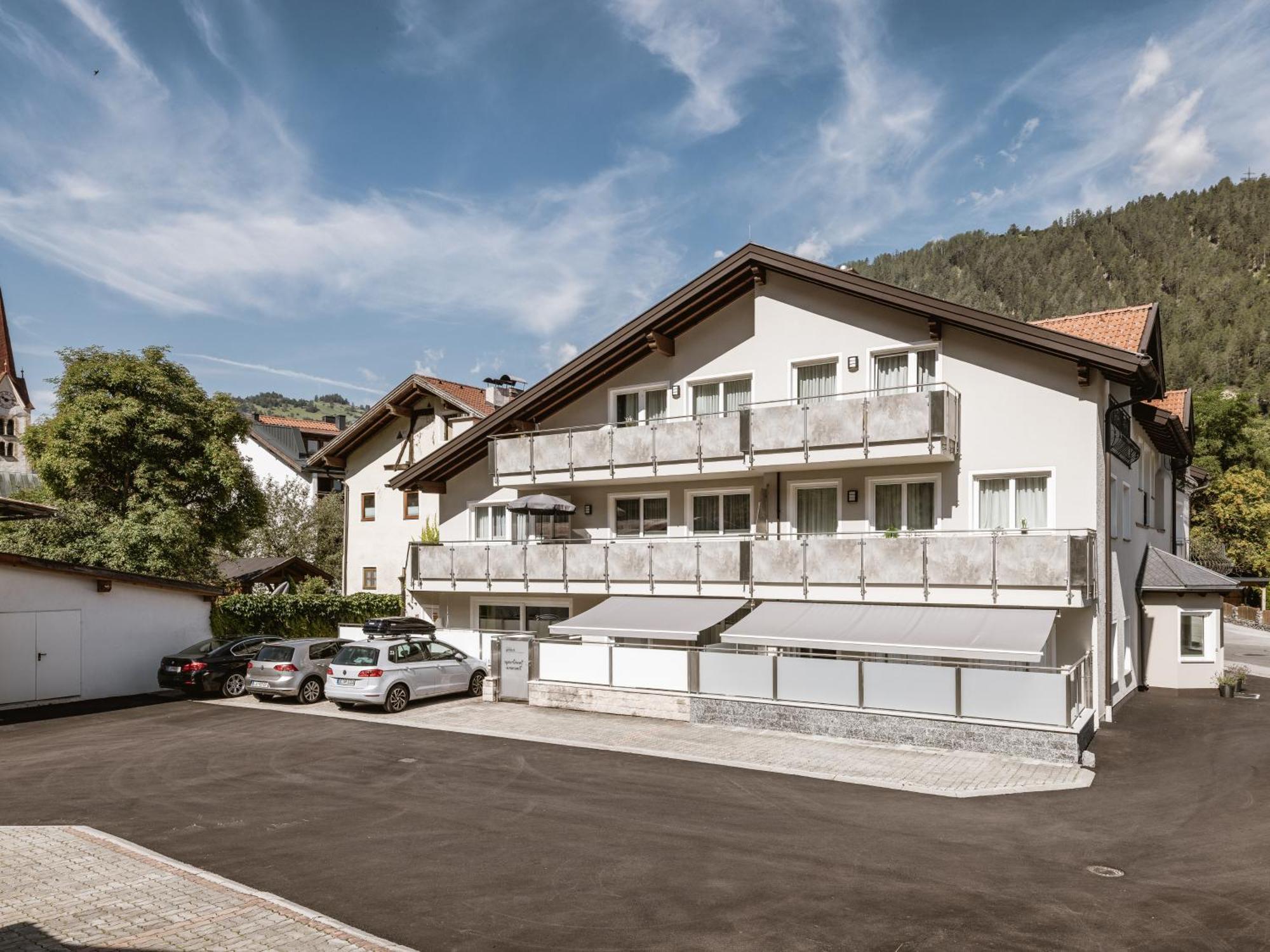 Alpenapartments Ried im Oberinntal Exterior foto